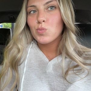 Meet your Posher, Kelsey